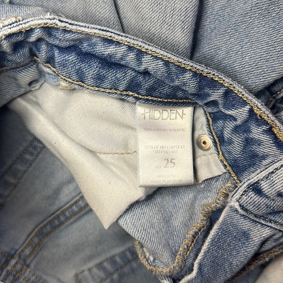 HIDDEN DISTRESSED JEANS (SIZE 25) - Picture 6 of 11